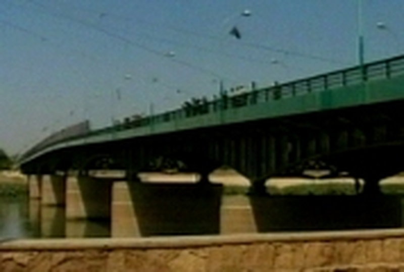 Baghdad - Mourning for bridge tragedy dead