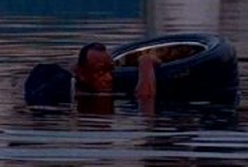 Hurricane Katrina - Leads to US job losses