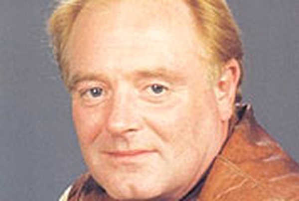 Jones - Plays Les Battersby in soap