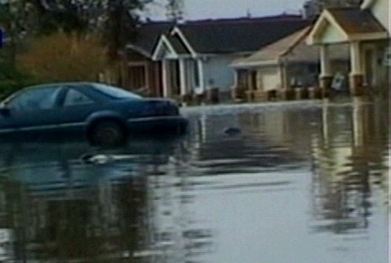 New Orleans - Floodwaters receding