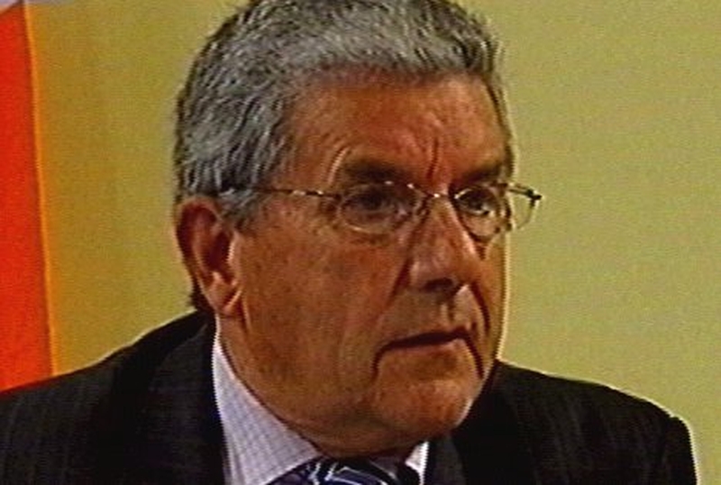 Roger Salters - Blames PSNI for violence