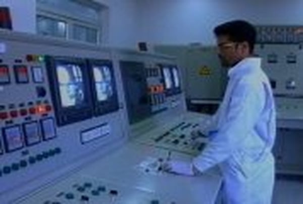 Iran's nuclear programme - Govt considers reopening talks