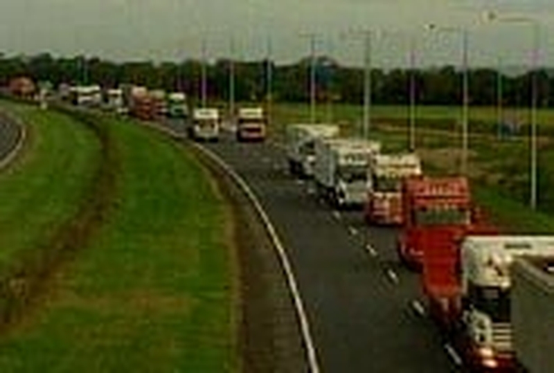 Protest by hauliers - Truckers converge in Dublin