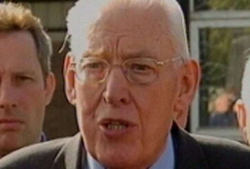 Rev Ian Paisley - Will not travel to the US