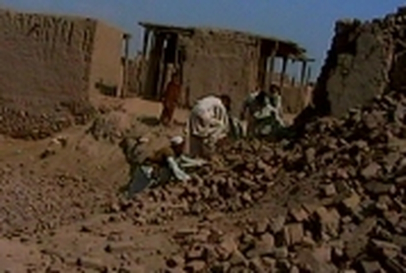 Pakistan - Thousands feared dead