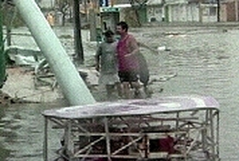 Hurricane Wilma - Six people killed