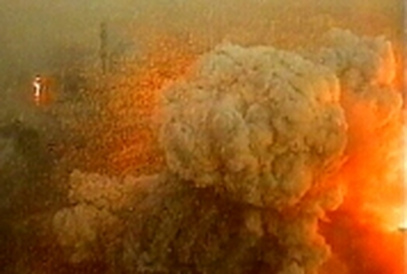 Baghdad - 17 die in explosions