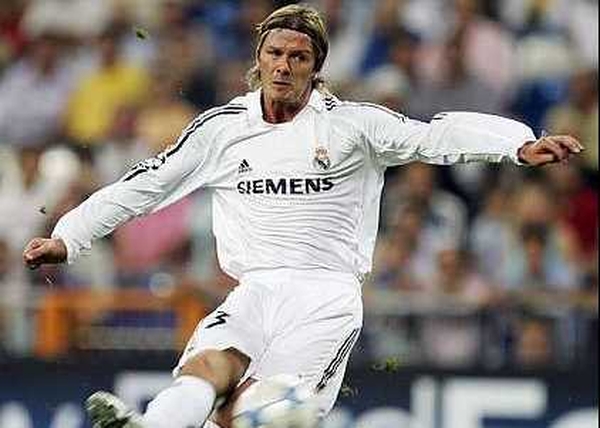 David Beckham is to begin negotiations for a new contract with Real Madrid