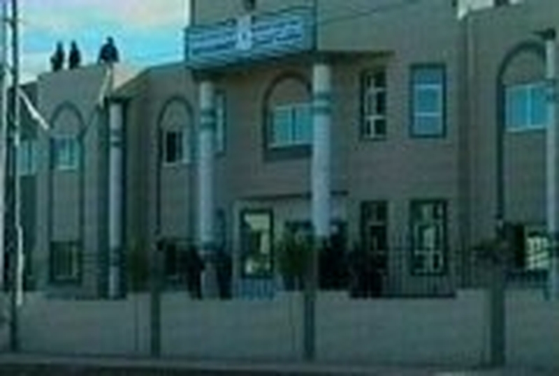 West Bank - Gunmen occupy office