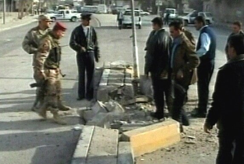 Baghdad - Eight die in two bomb blasts