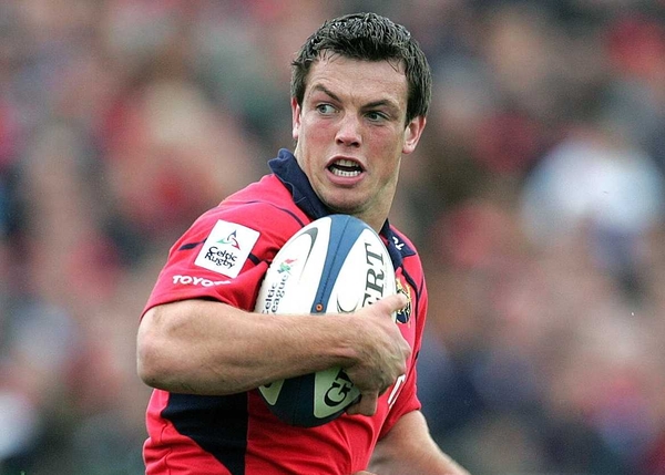 Munster winger Ian Dowling