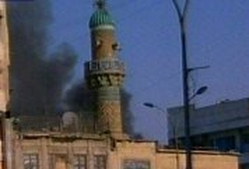 Baghdad - 22 killed in suicide attacks