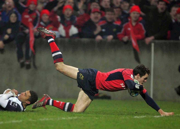 Munster centre Barry Murphy has been called into Ireland's training squad after impressing at the weekend in the Heineken Cup