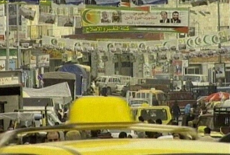 Ramallah - Hamas nears Fatah in polls