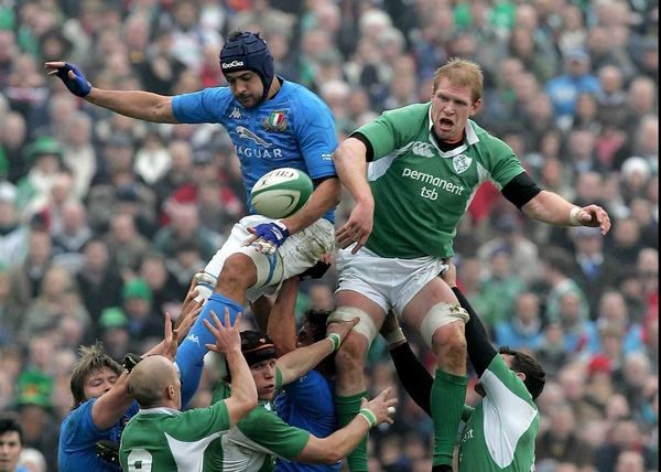 Ireland struggled to overcome a dogged Italian effort at Lansdowne Road this afternoon