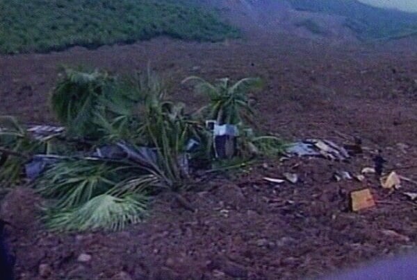 Guinsaugon - Landslide hits central village
