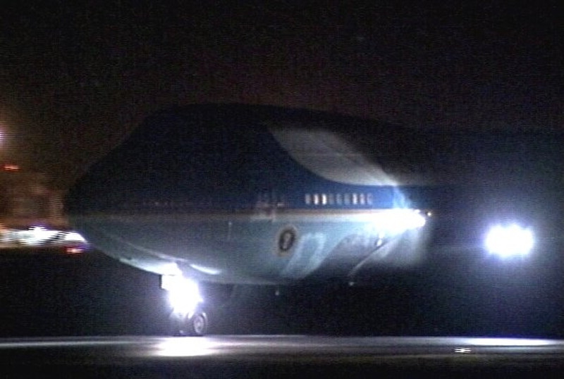 Shannon - Bush stopover en route to US