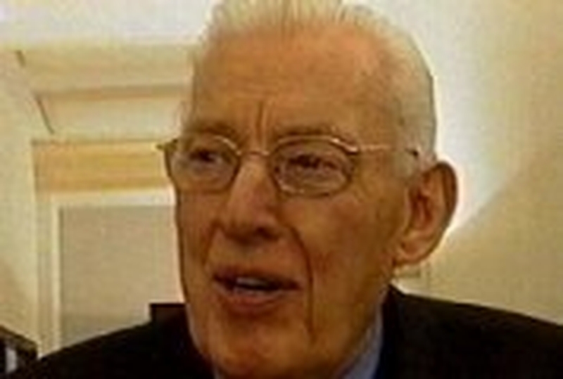 Ian Paisley - Caution over St Andrews plan