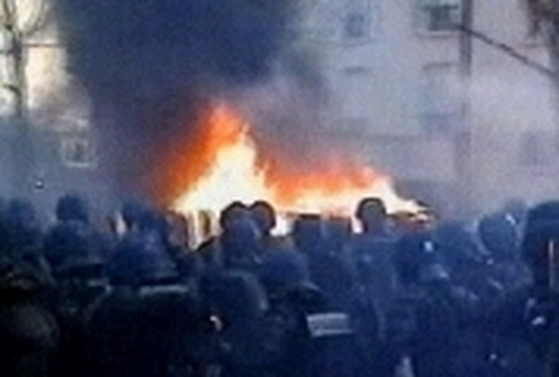 Paris - Violence followed protests