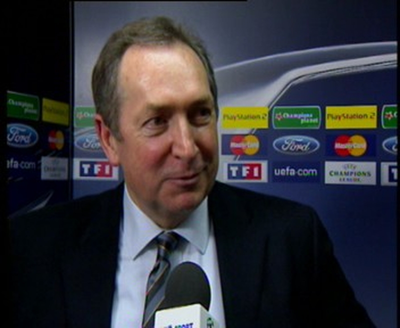 Gerrard Houllier's Lyon top their group after an away draw with Real Madrid