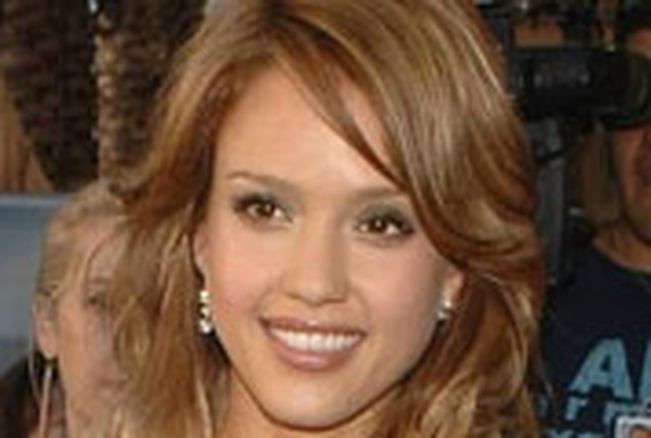 Alba - Starring in Good Luck Chuck