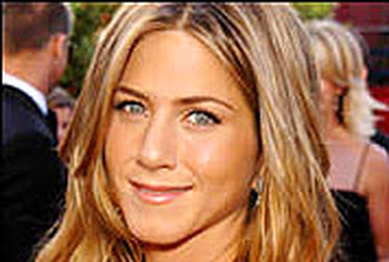 Aniston - Directed short film and producing new movie