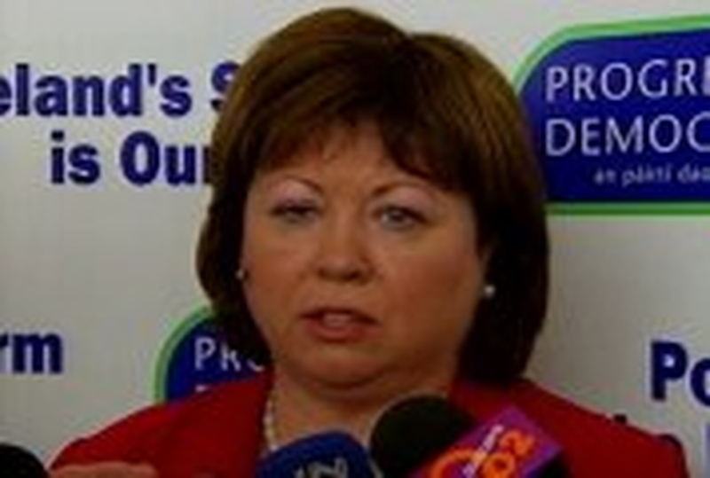 Mary Harney - Nurses to debate confidence motion