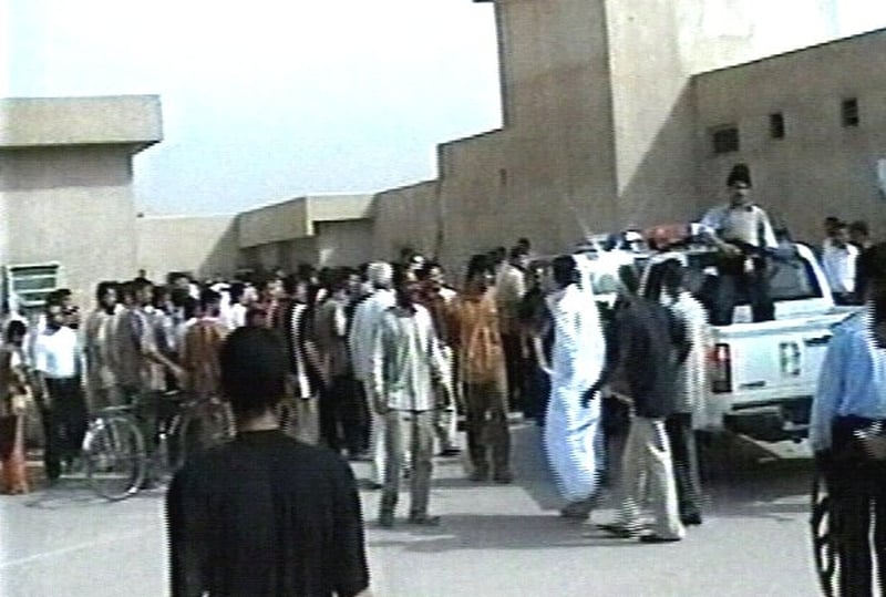 Fallujah - Suicide attack targets police recruits