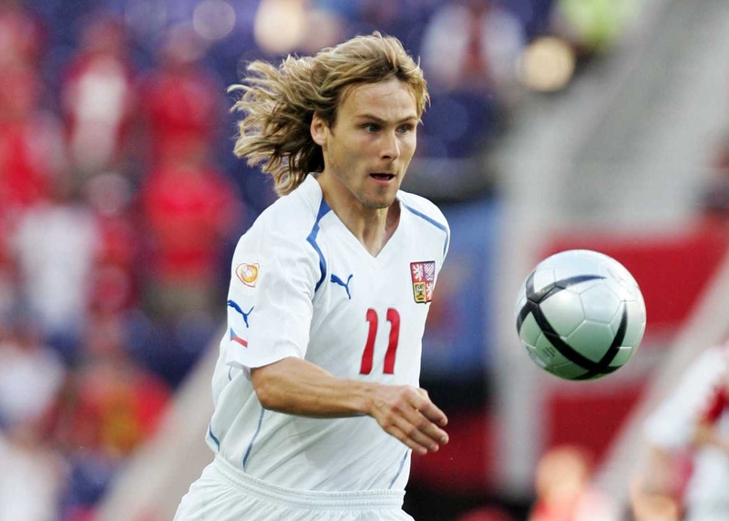 Pavel Nedved has opted to finish his club career with disgraced Italian side Juventus