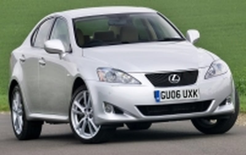 Lexus IS220