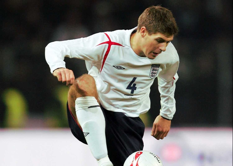 Steven Gerrard has lashed out at Cristiano Ronaldo