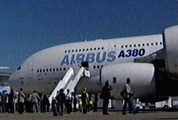 Airbus - Shake-up costs hit EADS