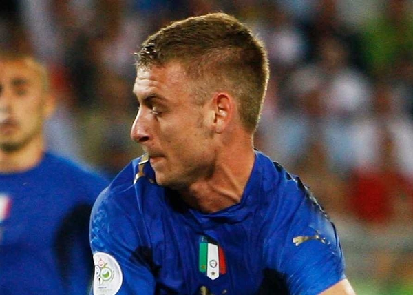 Daniele de Rossi escaped a five match ban because he wrote an apologetic letter to FIFA