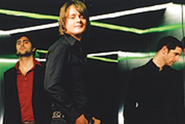 Keane - Forced to cancel a number of dates