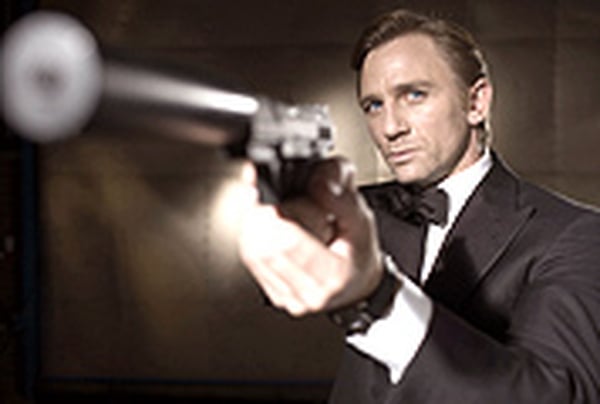 Bond - Victim of digital pirates