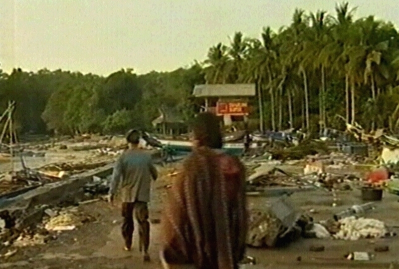 Java tsunami - Search for survivors continues