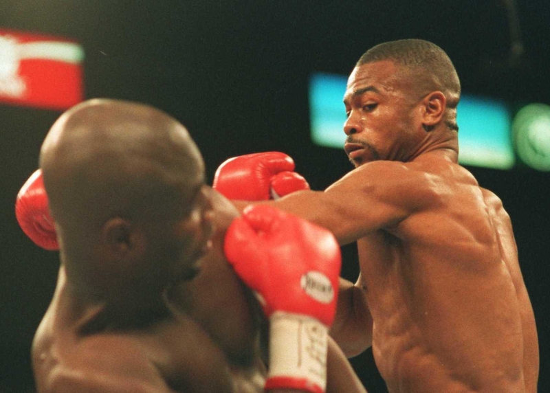 Roy Jones Jr has challenged Joe Calzaghe to take him on this summer