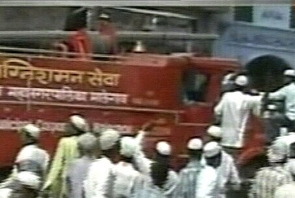 Malegaon, India - At least 32 die in blasts