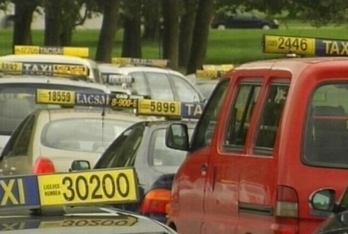 Taxis - Drivers unhappy after talks