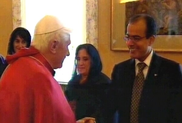 Pope Benedict - Meets Muslim envoys