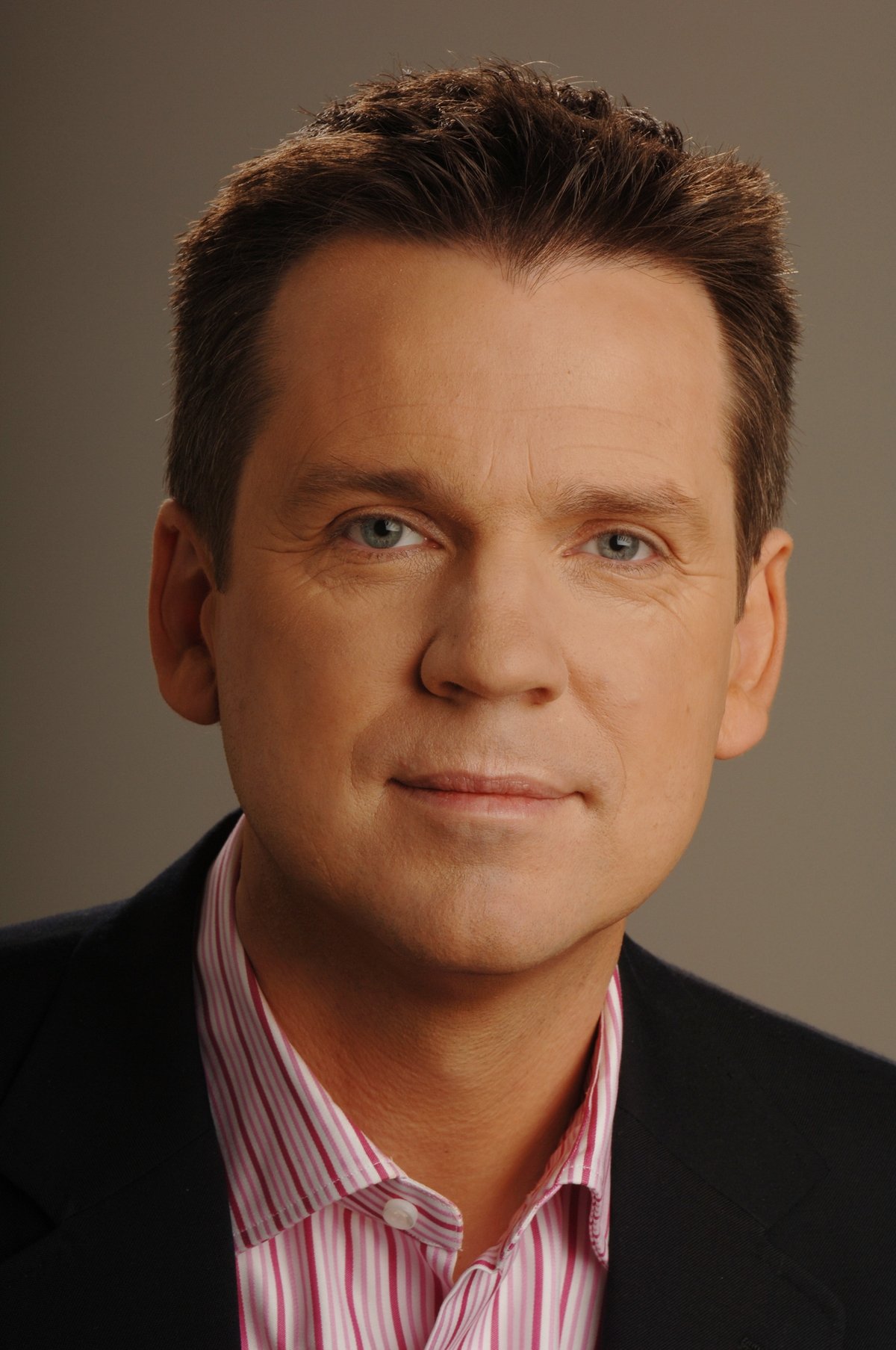  Derek Mooney