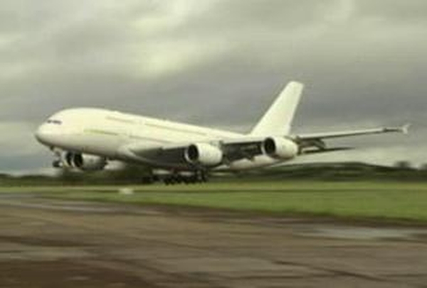 A380 - Delays cost jobs