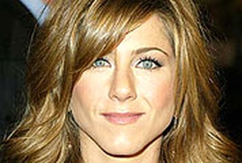 Aniston - Relationship with Vaughn has ended