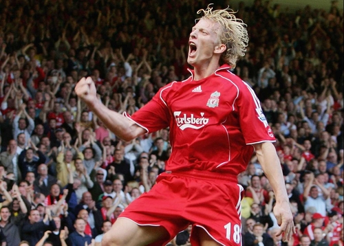 Dirk Kuyt believes Liverpool can upset Barcelona at the Nou Camp