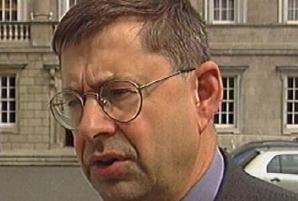 Éamon Ó Cuív - Bilingual strategy