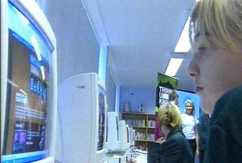 Computer recycling - 400 Government PCs are headed to Africa