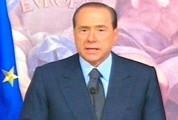 Silvio Berlusconi - Faints during speech