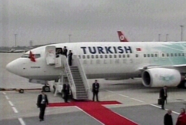 Istanbul - Pope departs for Rome