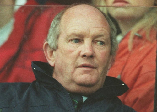 Brian Ashton's hand has been forced by a continuing club versus country row