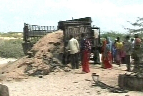 Somalia - Rocket attack on oil tanker